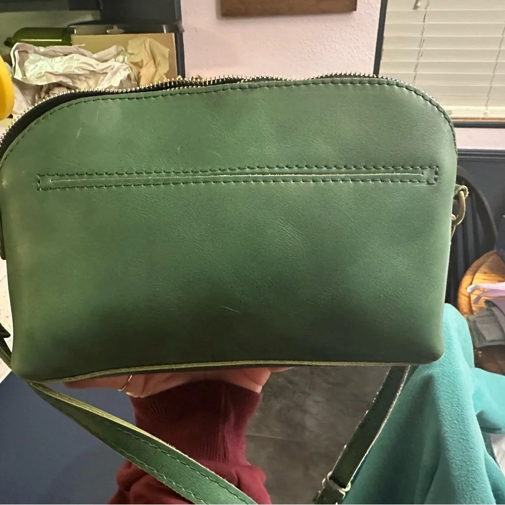 Portland Leather Green Crossbody Bag - Picture 2 of 5